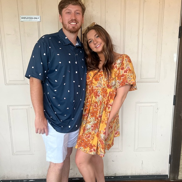 Meet your Posher, Makenzee - Picture 3 of 4